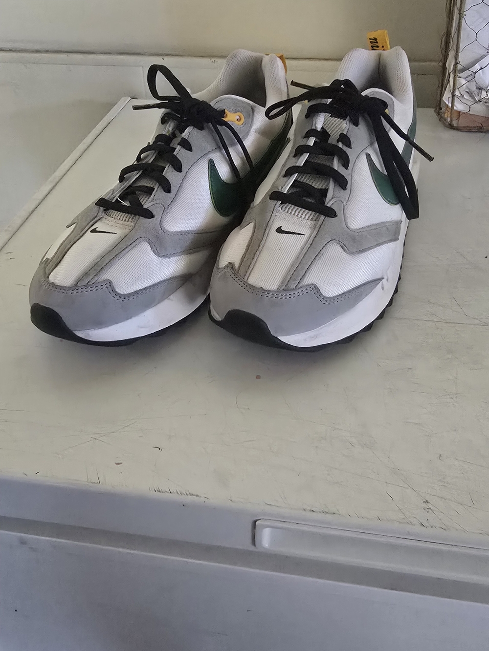2017 Nike Men's White & Gray Running Sneakers with Green Swoosh